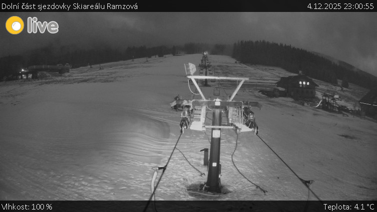 Horské atrakce Ramzová - Dolní část sjezdovky Skiareálu Ramzová - 4.12.2025 v 23:00