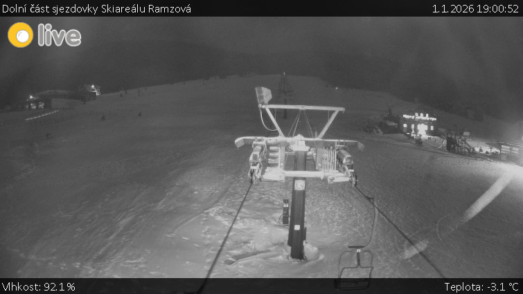Horské atrakce Ramzová - Dolní část sjezdovky Skiareálu Ramzová - 1.1.2026 v 19:00