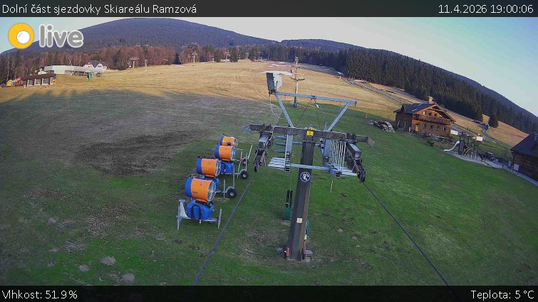 Horské atrakce Ramzová - Dolní část sjezdovky Skiareálu Ramzová - 11.4.2026 v 19:00