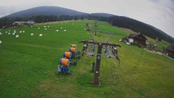 Unterer Teil der Skipiste im Skigebiet Ramzová
