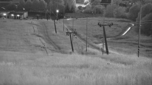 Skiareál Hlubočky - Horní část sjezdovky skiareálu Hlubočky - 2.7.2025 v 21:55