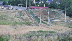 Skiareál Hlubočky - Horní část sjezdovky skiareálu Hlubočky - 4.7.2025 v 08:55