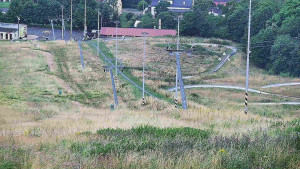 Skiareál Hlubočky - Horní část sjezdovky skiareálu Hlubočky - 7.7.2025 v 07:55