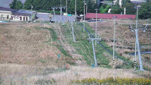 Skiareál Hlubočky - Horní část sjezdovky skiareálu Hlubočky - 15.8.2025 v 10:00