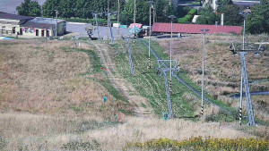 Skiareál Hlubočky - Horní část sjezdovky skiareálu Hlubočky - 15.8.2025 v 11:35