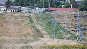 Skiareál Hlubočky - Horní část sjezdovky skiareálu Hlubočky - 15.8.2025 v 11:55