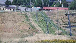 Skiareál Hlubočky - Horní část sjezdovky skiareálu Hlubočky - 15.8.2025 v 13:00