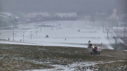 Horní část sjezdovky skiareálu Hlubočky