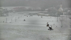 Horní část sjezdovky skiareálu Hlubočky