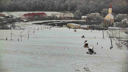 Horní část sjezdovky skiareálu Hlubočky