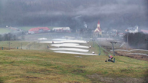 Skiareál Hlubočky - Horní část sjezdovky skiareálu Hlubočky - 19.12.2025 v 12:55