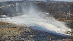 Horní část sjezdovky skiareálu Hlubočky