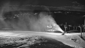 Skiareál Hlubočky - Horní část sjezdovky skiareálu Hlubočky - 31.12.2025 v 00:15 Skiareál Hlubočky - Horní část sjezdovky skiareálu Hlubočky - 31.12.2025 v 00:15