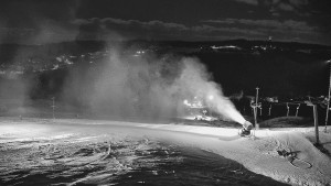 Skiareál Hlubočky - Horní část sjezdovky skiareálu Hlubočky - 31.12.2025 v 00:20 Skiareál Hlubočky - Horní část sjezdovky skiareálu Hlubočky - 31.12.2025 v 00:20