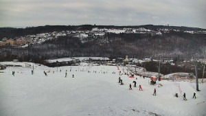 Skiareál Hlubočky - Horní část sjezdovky skiareálu Hlubočky - 31.12.2025 v 12:15