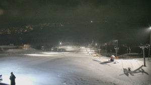 Skiareál Hlubočky - Horní část sjezdovky skiareálu Hlubočky - 1.1.2026 v 00:35