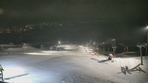 Skiareál Hlubočky - Horní část sjezdovky skiareálu Hlubočky - 1.1.2026 v 00:40