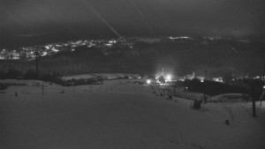 Skiareál Hlubočky - Horní část sjezdovky skiareálu Hlubočky - 1.1.2026 v 01:55