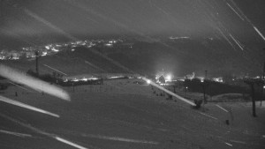 Skiareál Hlubočky - Horní část sjezdovky skiareálu Hlubočky - 1.1.2026 v 04:45