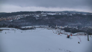 Skiareál Hlubočky - Horní část sjezdovky skiareálu Hlubočky - 1.1.2026 v 07:40