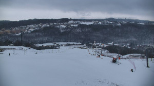 Skiareál Hlubočky - Horní část sjezdovky skiareálu Hlubočky - 1.1.2026 v 07:45