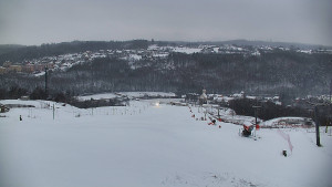 Skiareál Hlubočky - Horní část sjezdovky skiareálu Hlubočky - 1.1.2026 v 07:55