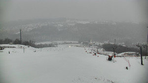 Skiareál Hlubočky - Horní část sjezdovky skiareálu Hlubočky - 1.1.2026 v 08:15