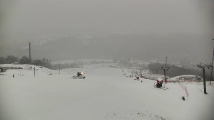 Skiareál Hlubočky - Horní část sjezdovky skiareálu Hlubočky - 1.1.2026 v 08:30