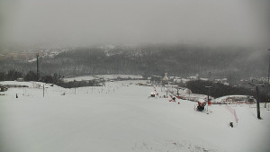 Skiareál Hlubočky - Horní část sjezdovky skiareálu Hlubočky - 1.1.2026 v 08:45