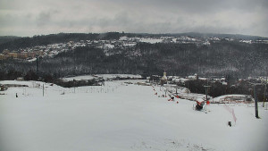 Skiareál Hlubočky - Horní část sjezdovky skiareálu Hlubočky - 1.1.2026 v 09:20