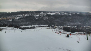 Skiareál Hlubočky - Horní část sjezdovky skiareálu Hlubočky - 1.1.2026 v 09:25