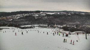 Skiareál Hlubočky - Horní část sjezdovky skiareálu Hlubočky - 1.1.2026 v 11:30