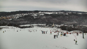 Skiareál Hlubočky - Horní část sjezdovky skiareálu Hlubočky - 1.1.2026 v 12:10