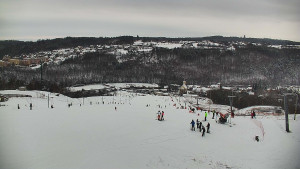 Skiareál Hlubočky - Horní část sjezdovky skiareálu Hlubočky - 1.1.2026 v 12:15