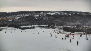 Skiareál Hlubočky - Horní část sjezdovky skiareálu Hlubočky - 1.1.2026 v 12:55