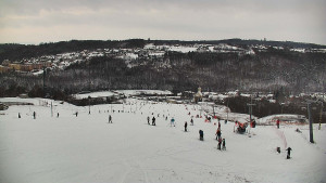 Skiareál Hlubočky - Horní část sjezdovky skiareálu Hlubočky - 1.1.2026 v 13:45