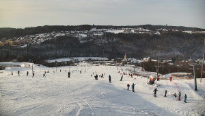 Skiareál Hlubočky - Horní část sjezdovky skiareálu Hlubočky - 1.1.2026 v 14:25