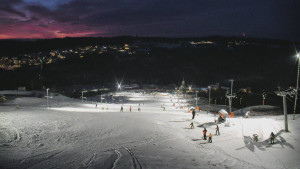 Skiareál Hlubočky - Horní část sjezdovky skiareálu Hlubočky - 1.1.2026 v 16:55