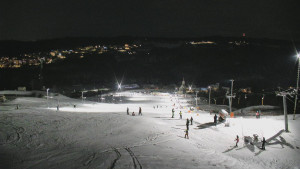 Skiareál Hlubočky - Horní část sjezdovky skiareálu Hlubočky - 1.1.2026 v 17:50