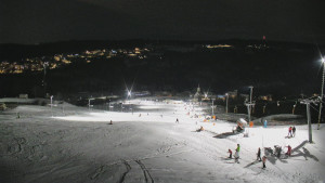 Skiareál Hlubočky - Horní část sjezdovky skiareálu Hlubočky - 1.1.2026 v 18:25