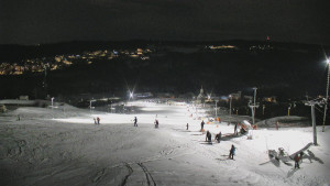 Skiareál Hlubočky - Horní část sjezdovky skiareálu Hlubočky - 1.1.2026 v 18:45