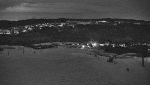 Skiareál Hlubočky - Horní část sjezdovky skiareálu Hlubočky - 2.1.2026 v 02:55