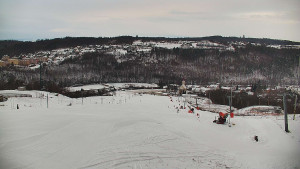Skiareál Hlubočky - Horní část sjezdovky skiareálu Hlubočky - 2.1.2026 v 08:25