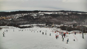Skiareál Hlubočky - Horní část sjezdovky skiareálu Hlubočky - 2.1.2026 v 09:45