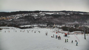 Skiareál Hlubočky - Horní část sjezdovky skiareálu Hlubočky - 2.1.2026 v 12:35