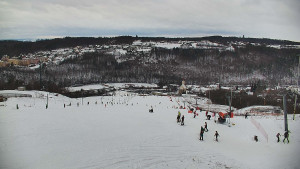 Skiareál Hlubočky - Horní část sjezdovky skiareálu Hlubočky - 2.1.2026 v 13:25