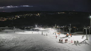 Skiareál Hlubočky - Horní část sjezdovky skiareálu Hlubočky - 2.1.2026 v 16:55