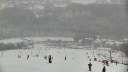 Horní část sjezdovky skiareálu Hlubočky