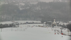 Horní část sjezdovky skiareálu Hlubočky