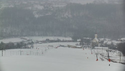 Horní část sjezdovky skiareálu Hlubočky